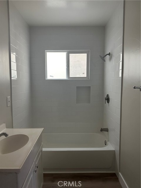 Detail Gallery Image 6 of 7 For 724 N Lacy #C,  Santa Ana,  CA 92701 - 1 Beds | 1 Baths