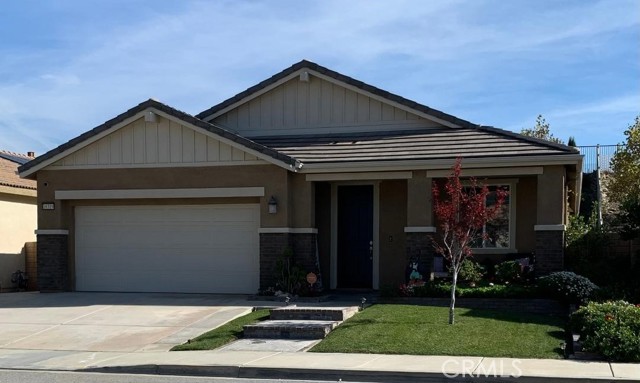 Detail Gallery Image 3 of 30 For 18319 Lapis Ln, San Bernardino,  CA 92407 - 3 Beds | 2 Baths