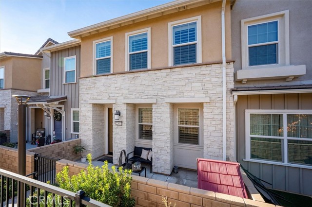 Detail Gallery Image 2 of 34 For 22812 Harvest Mill, Saugus,  CA 91350 - 3 Beds | 3 Baths