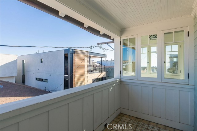 404 17th Street, Manhattan Beach, California 90266, 3 Bedrooms Bedrooms, ,2 BathroomsBathrooms,Residential,Sold,17th,SB21090546