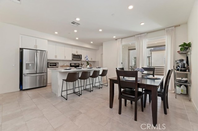 Detail Gallery Image 2 of 37 For 11012 Serenity, Rancho Cucamonga,  CA 91730 - 3 Beds | 2/2 Baths