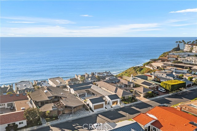 33771 Cabrillo, Dana Point CA: https://media.crmls.org/medias/b5cc9742-71e9-495c-8599-d0c09f7f3c02.jpg