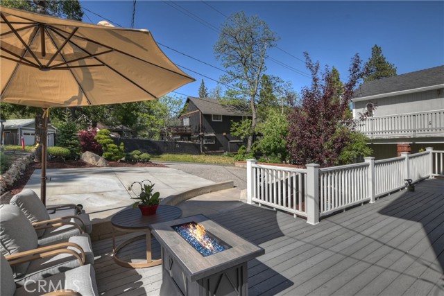 Detail Gallery Image 5 of 41 For 22771 Fir Ln, Crestline,  CA 92325 - 4 Beds | 2/1 Baths