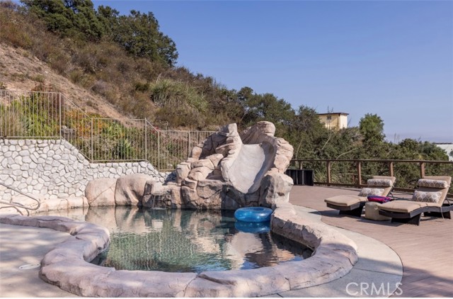 19332 Oakie Doakie, Trabuco Canyon CA: https://media.crmls.org/medias/b5cd00ea-be03-4502-8dee-b60aeeb665d3.jpg