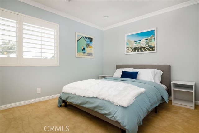 20812 Lancelot Lane, Huntington Beach CA: https://media.crmls.org/medias/b5cd2747-0d76-41bf-b3a8-9257e8fed8da.jpg