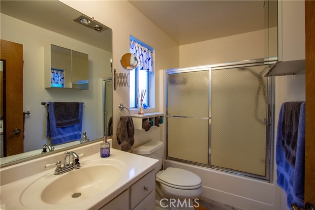 Detail Gallery Image 15 of 34 For 27821 Peninsula Dr #405,  Lake Arrowhead,  CA 92352 - 3 Beds | 2 Baths