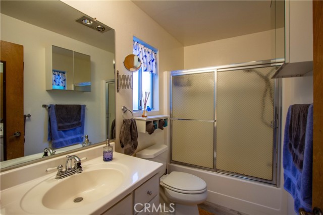 Detail Gallery Image 19 of 40 For 27821 Peninsula Dr #405,  Lake Arrowhead,  CA 92352 - 3 Beds | 2 Baths