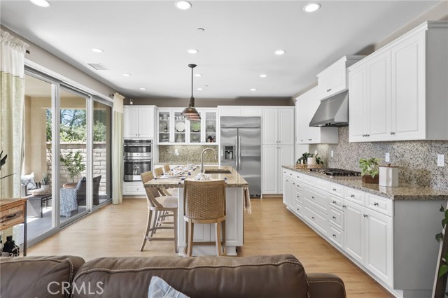 Detail Gallery Image 9 of 48 For 26 Morning Glory, Lake Forest,  CA 92630 - 3 Beds | 3/1 Baths