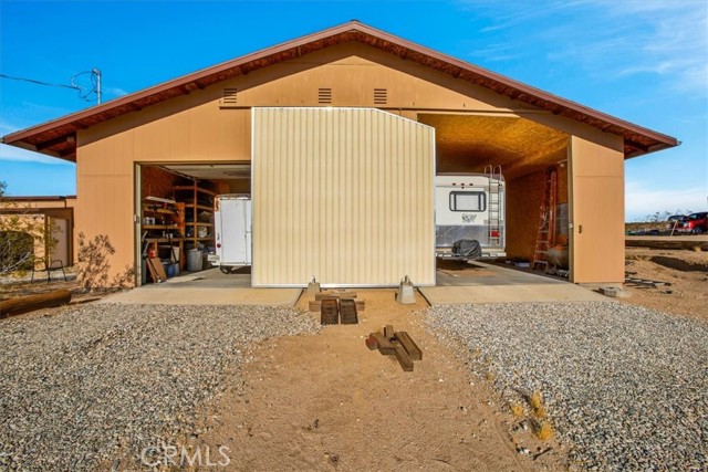 Detail Gallery Image 47 of 68 For 5975 Desert Star Rd #1-2,  Johnson Valley,  CA 92285 - 2 Beds | 4 Baths