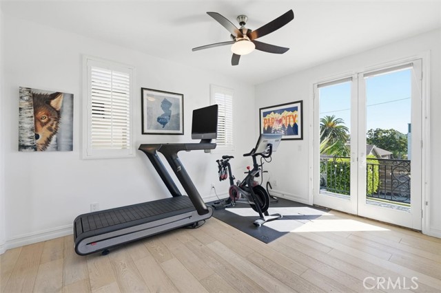 Detail Gallery Image 55 of 71 For 406 S Gertruda, Redondo Beach,  CA 90277 - 5 Beds | 4/1 Baths