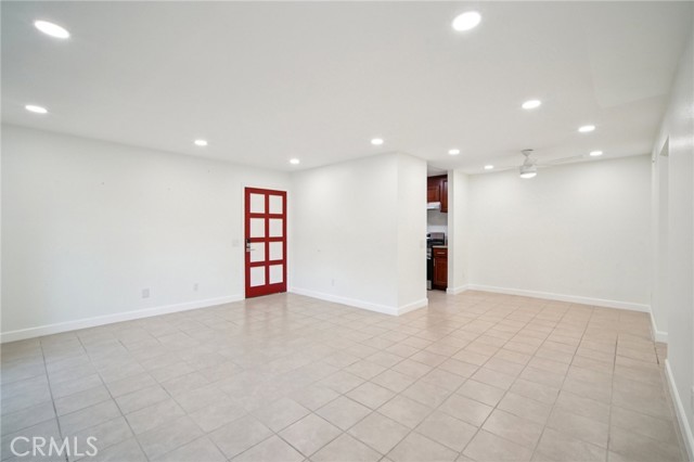 Detail Gallery Image 6 of 39 For 1044 Cabrillo Park Dr #B,  Santa Ana,  CA 92701 - 2 Beds | 1 Baths