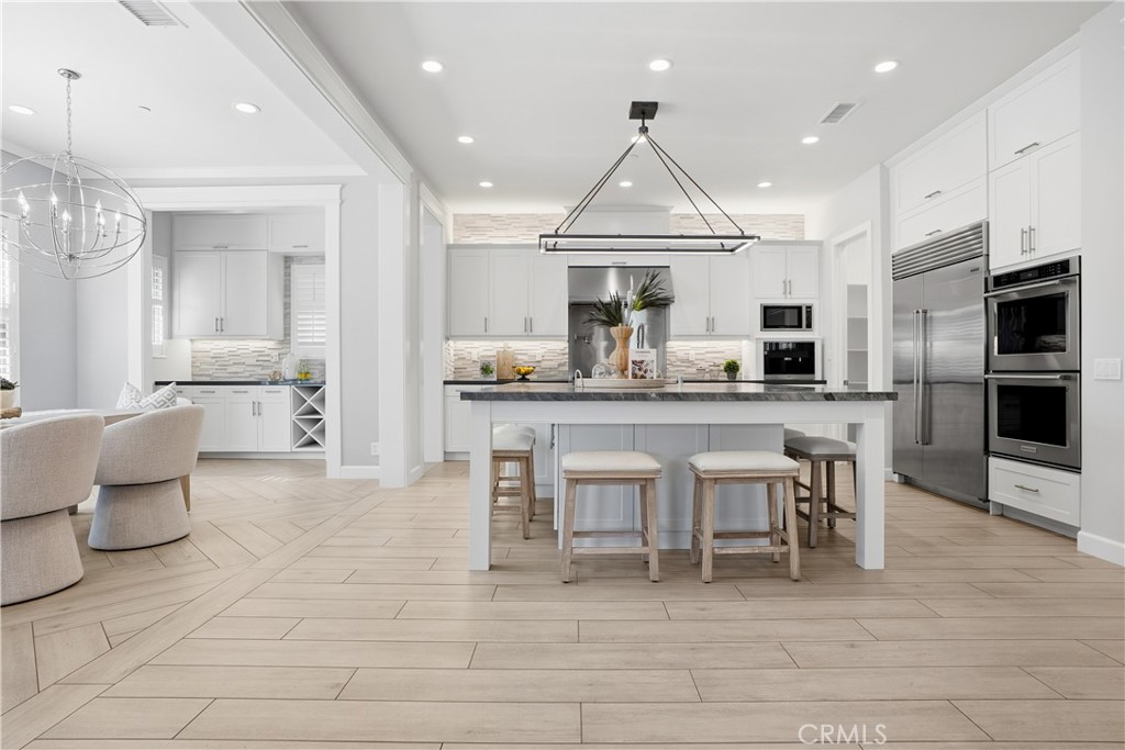 MLS #OC25270445 image #5