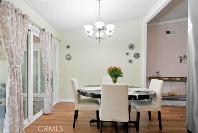 11811 La Serna Drive, Whittier CA: https://media.crmls.org/medias/b5d10ac3-8b0a-4aaf-9cd1-b58af2a75d60.jpg