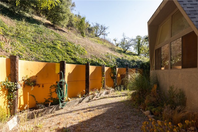 4878 Casitas Pass Road, Ojai CA: https://media.crmls.org/medias/b5d11023-27d3-4686-b8e5-5ffc1ee90318.jpg