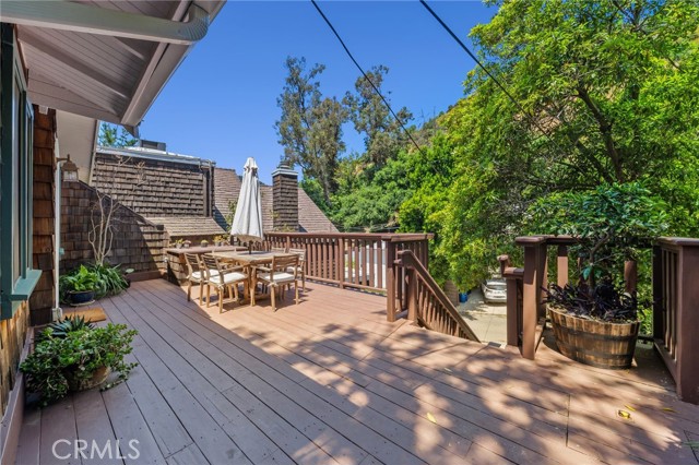 Detail Gallery Image 7 of 47 For 9854 Portola Dr, Beverly Hills,  CA 90210 - 3 Beds | 2 Baths