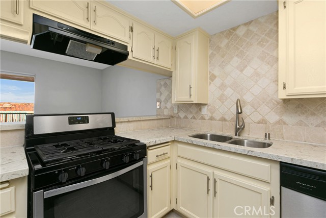 Detail Gallery Image 19 of 36 For 1121 Obispo Ave #306,  Long Beach,  CA 90804 - 1 Beds | 1 Baths