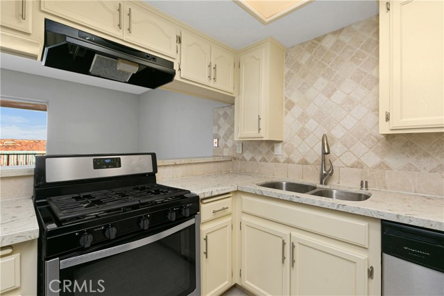 Detail Gallery Image 19 of 36 For 1121 Obispo Ave #306,  Long Beach,  CA 90804 - 1 Beds | 1 Baths