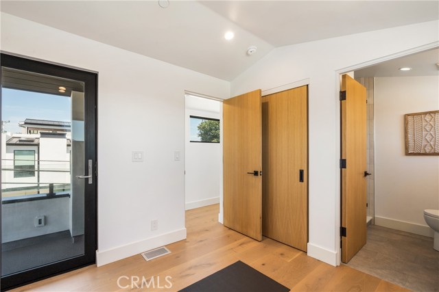 Detail Gallery Image 40 of 64 For 521 1/2 Iris Ave, Corona Del Mar,  CA 92625 - 2 Beds | 2/1 Baths