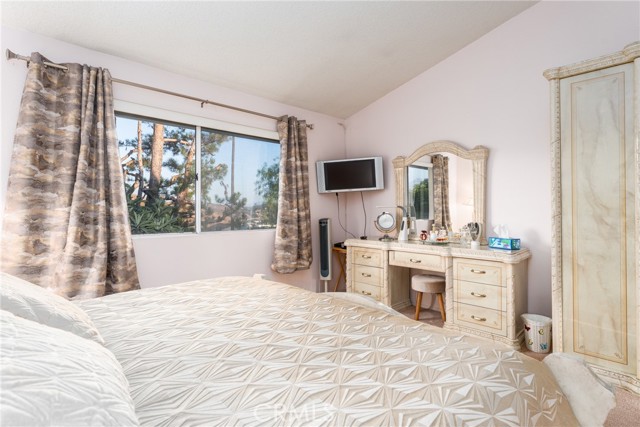 Detail Gallery Image 21 of 39 For 176 Calle Renata, San Dimas,  CA 91773 - 4 Beds | 2/1 Baths