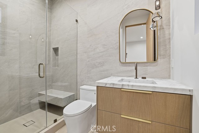 Detail Gallery Image 7 of 21 For 4623 Atoll Ave, Sherman Oaks,  CA 91423 - 5 Beds | 5/1 Baths