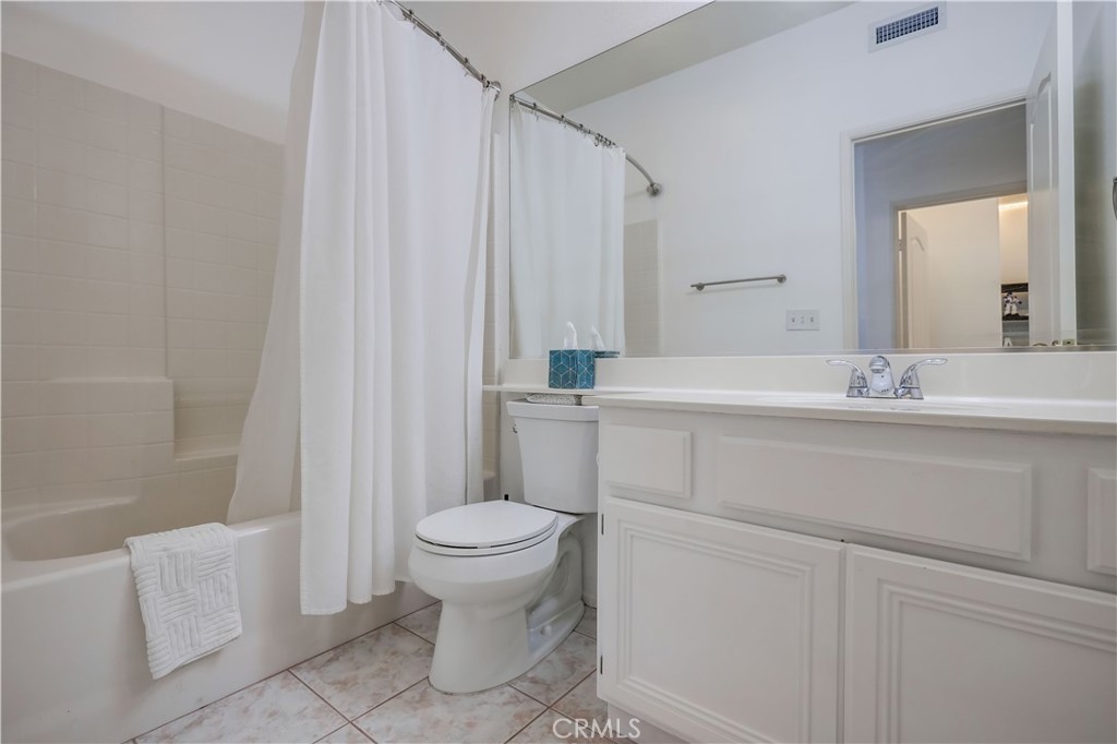 MLS #OC25229146 image #17