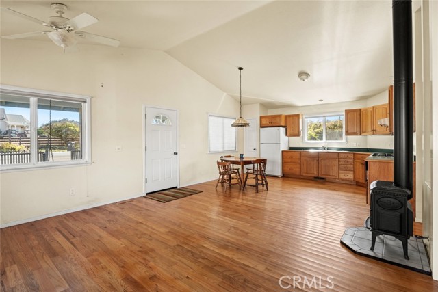 Image 10 of 33 For 15050 Caspar Road