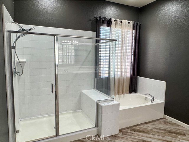 Detail Gallery Image 45 of 56 For 15527 Avanti Dr, Bakersfield,  CA 93314 - 4 Beds | 3/1 Baths