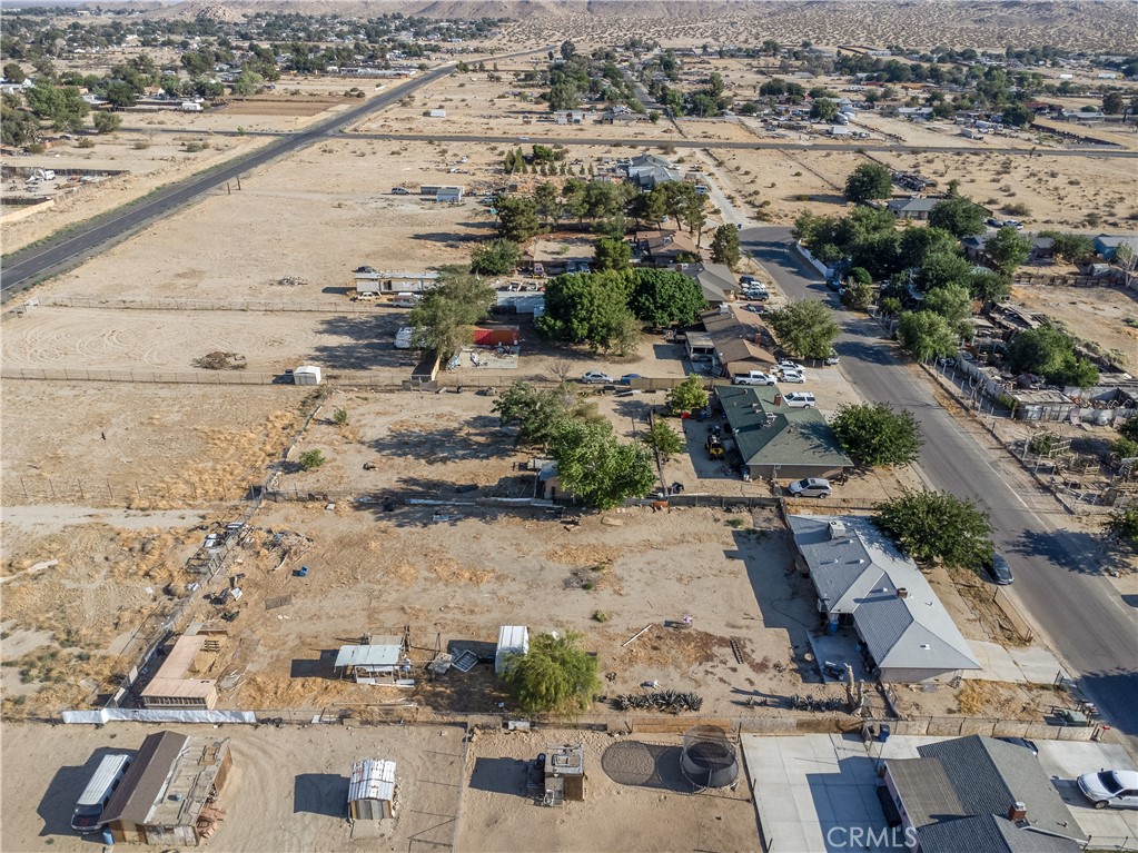 https://media.crmls.org/medias/b5d58870-60e6-4ec7-8480-18e4ebeaf3a3.jpg?preset=X-Large