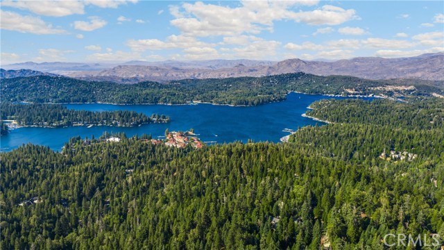 Detail Gallery Image 33 of 35 For 775 Buckingham, Lake Arrowhead,  CA 92352 - 1 Beds | 1 Baths