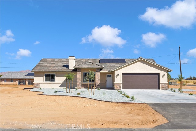 Detail Gallery Image 1 of 31 For 12513 Clallam Rd, Apple Valley,  CA 92308 - 4 Beds | 2 Baths