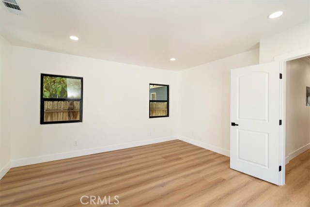 Detail Gallery Image 15 of 25 For 355 E Norton St, Long Beach,  CA 90805 - 3 Beds | 2 Baths