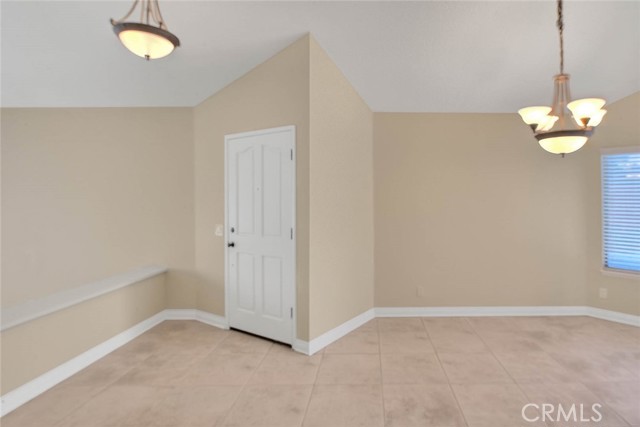 Detail Gallery Image 11 of 75 For 3 Westbrook Ln, Phillips Ranch,  CA 91766 - 3 Beds | 2/1 Baths