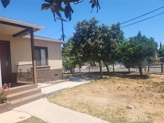 Detail Gallery Image 27 of 41 For 21057 Runnymede St, Canoga Park,  CA 91303 - 3 Beds | 2 Baths
