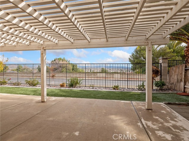 Detail Gallery Image 22 of 26 For 13477 Lakeside, Victorville,  CA 92395 - 3 Beds | 2 Baths