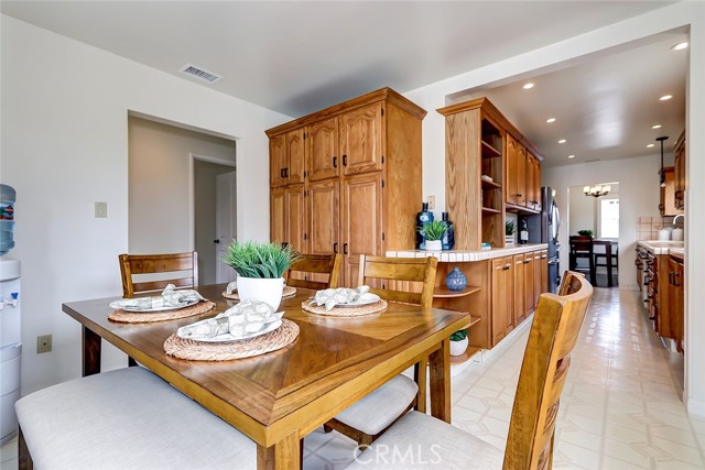 2906 Perkins Lane, Redondo Beach, California 90278, 4 Bedrooms Bedrooms, ,2 BathroomsBathrooms,Residential,Sold,Perkins,SB23084856