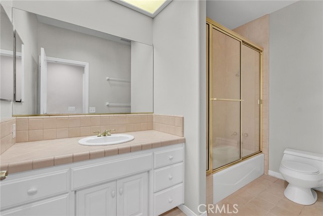 Detail Gallery Image 3 of 21 For 1507 Weston Way, Riverside,  CA 92506 - 4 Beds | 3 Baths