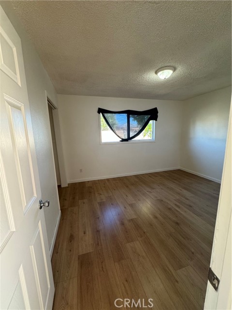 Detail Gallery Image 17 of 28 For 144 E Avenue Q, Palmdale,  CA 93550 - 3 Beds | 1/1 Baths