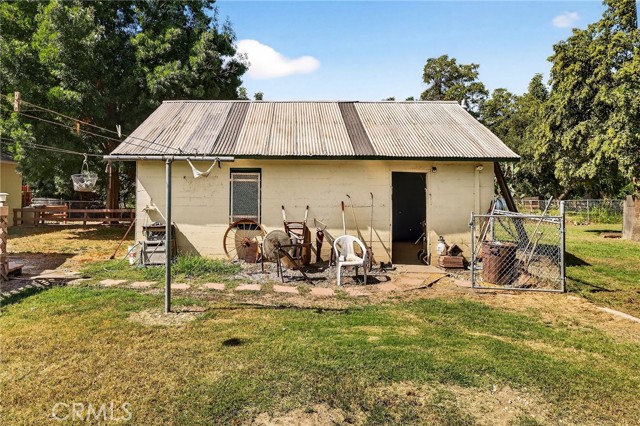 7012 State Hwy 32, Orland CA: https://media.crmls.org/medias/b5d94ed2-27d7-4957-99b5-fae713dd9265.jpg
