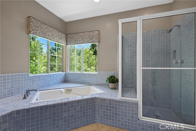 Detail Gallery Image 19 of 51 For 29845 Puesta Del Sol, Temecula,  CA 92591 - 4 Beds | 4 Baths