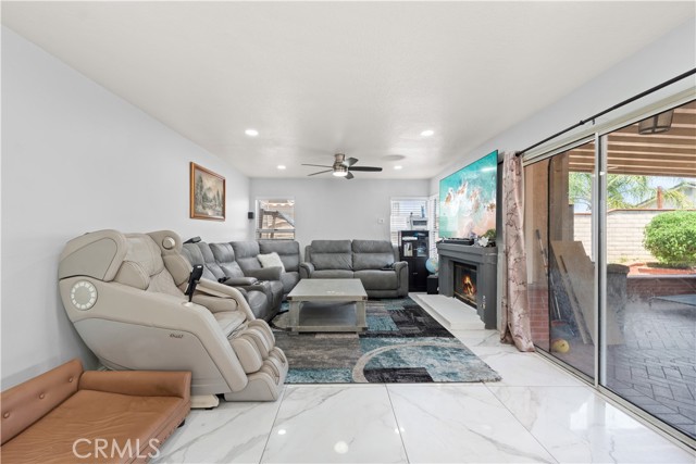 Detail Gallery Image 9 of 50 For 911 Homestead Rd, Corona,  CA 92878 - 4 Beds | 3 Baths