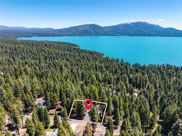 720 E Mountain Ridge Road, Lake Almanor CA: https://media.crmls.org/medias/b5da61fb-3c02-473f-b010-10ddd030d94f.jpg