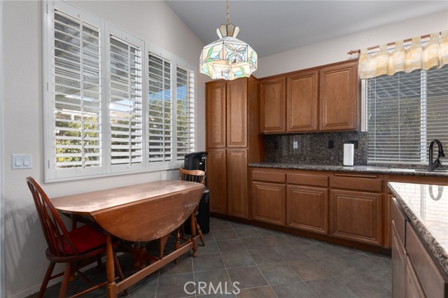 Detail Gallery Image 10 of 30 For 23806 via Compadres, Murrieta,  CA 92562 - 3 Beds | 2/1 Baths