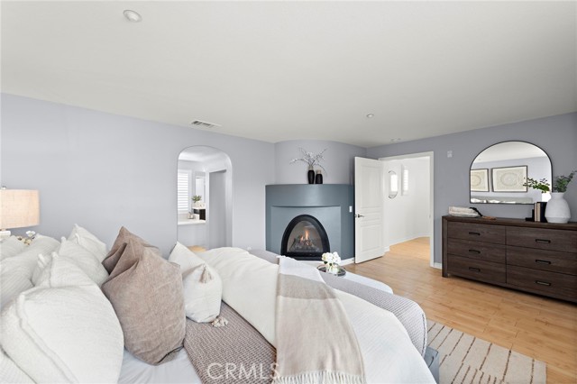 7988 Aldea Circle, Huntington Beach CA: https://media.crmls.org/medias/b5db4323-e20f-4d6b-a57c-ea923087d250.jpg