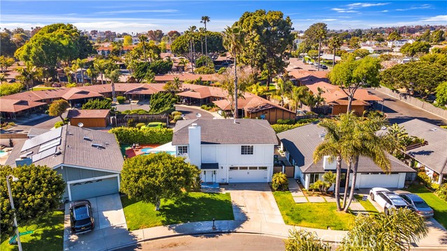 450 Anchor Way, Carlsbad CA: https://media.crmls.org/medias/b5dc13e1-3a8c-42fc-b5a8-e82664967d8d.jpg