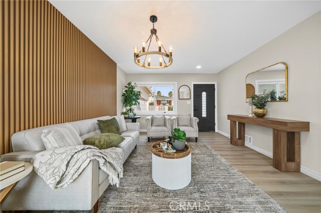 Detail Gallery Image 7 of 47 For 922 E Edgecomb, Covina,  CA 91724 - 5 Beds | 2 Baths