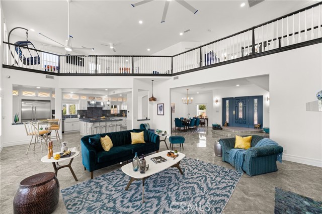 Detail Gallery Image 14 of 75 For 22252 Monte Rancho Dr, Temecula,  CA 92590 - 4 Beds | 4 Baths