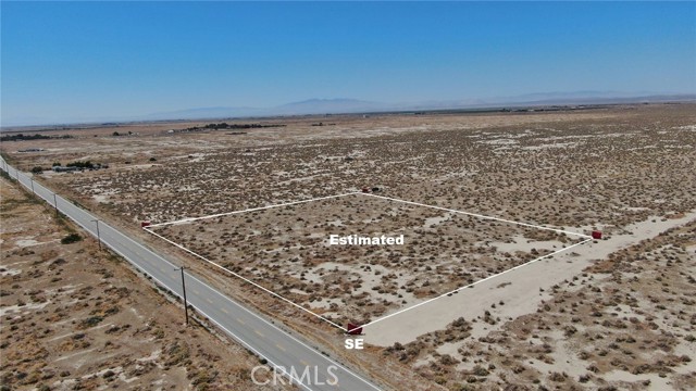 10900 Avenue H, Lancaster CA: https://media.crmls.org/medias/b5ddd587-dbc1-47b1-a9bb-4098c1f1c2f5.jpg