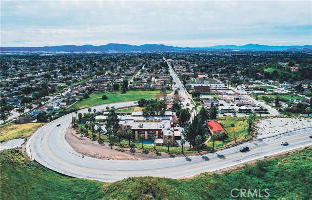 Image 46 of 50 For 449 Skylark  