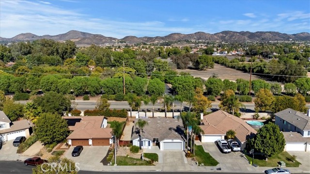 Detail Gallery Image 5 of 40 For 21834 Heliotrope Ln, Wildomar,  CA 92595 - 4 Beds | 3 Baths
