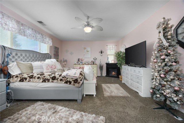 11113 Cypress Falls Avenue, Bakersfield CA: https://media.crmls.org/medias/b5e0a874-02ec-4c03-a2d0-582d70d3e1f1.jpg